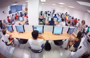 La expedición de permisos y licencias de conducción ha caído casi un 50% en cuatro años, según las autoescuelas