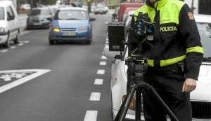 La Policía Local de Zaragoza se suma a una campaña de control para vigilar la velocidad de la circulación
