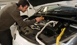 No te olvides de revisar tu coche antes de salir de vacaciones
