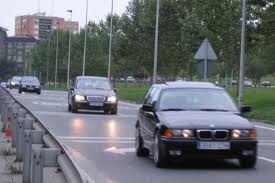 CNAE recomienda anticipar el encendido de las luces del coche con el cambio horario
